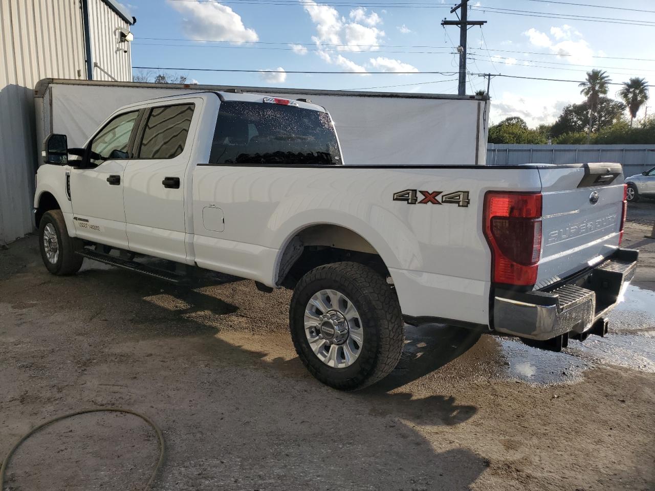 Изображение 2 2022 FORD F350 SUPER DUTY 2022 с VIN 1FT8W3BT1NEF60016