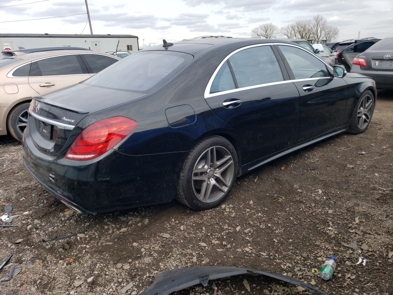Image 3 of 2016 MERCEDES-BENZ S 550 4MATIC 2016 with VIN WDDUG8FB9GA217755