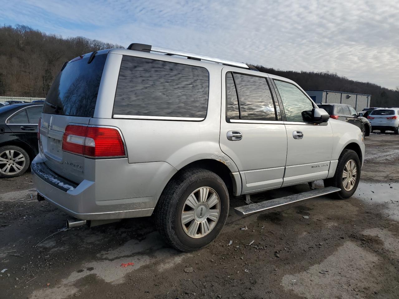 Изображение 3 2014 LINCOLN NAVIGATOR  2014 с VIN 5LMJJ2J56EEL01723