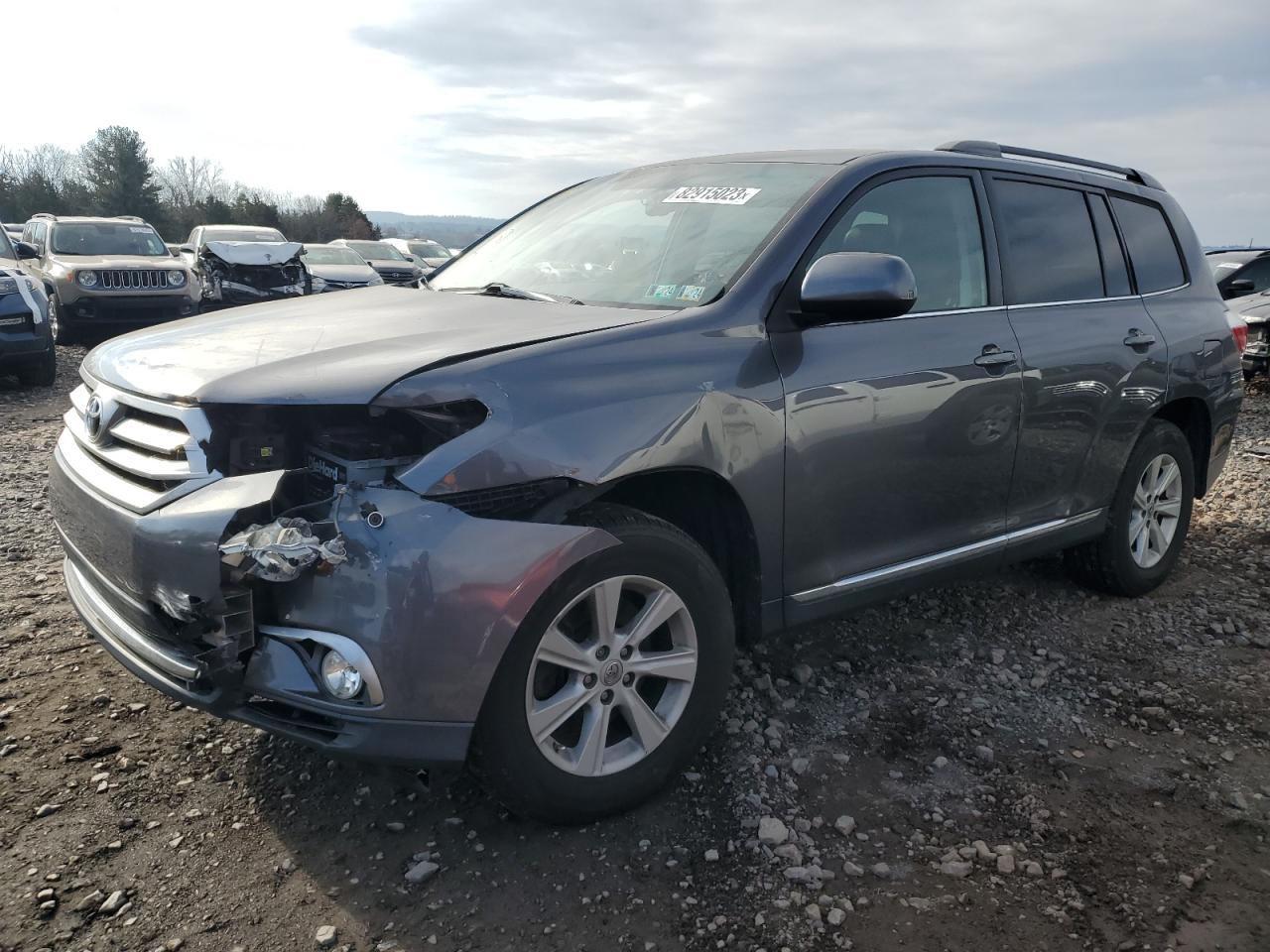 Изображение 2013 TOYOTA HIGHLANDER BASE 2013
