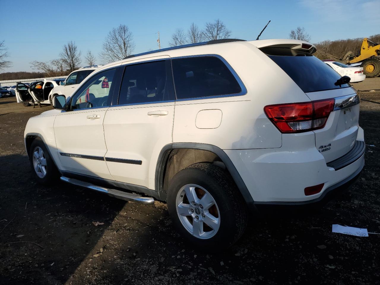 Image 2 of 2011 JEEP GRAND CHEROKEE LAREDO 2011 with VIN 1J4RR4GG3BC547508