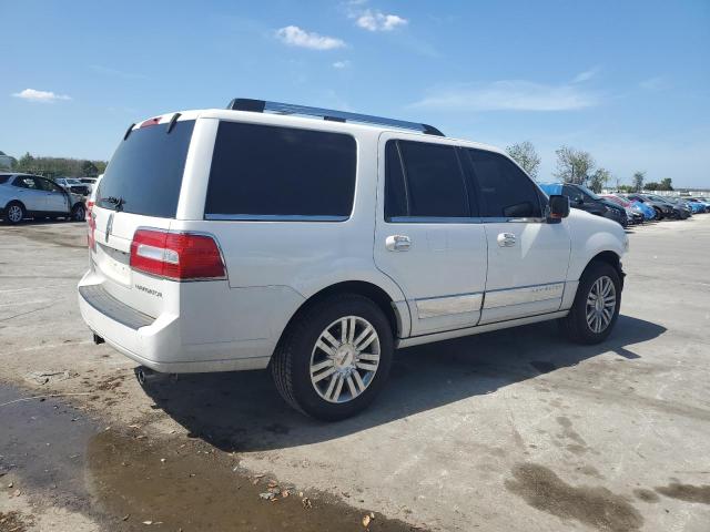 Image 3 of 2010 LINCOLN NAVIGATOR  2010 with VIN 5LMJJ2H52AEJ05939