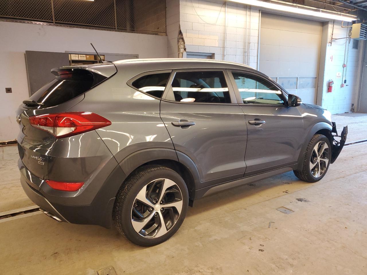 Obraz 3 z 2016 HYUNDAI TUCSON LIMITED 2016 z VIN KM8J3CA28GU199892