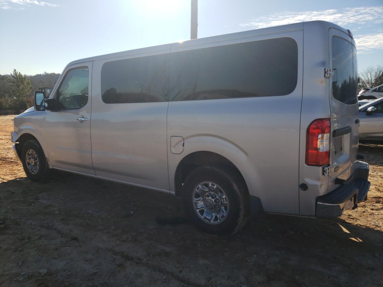 Obraz 2 z 2016 NISSAN NV 3500 S 2016 z VIN 5BZAF0AA2GN852261