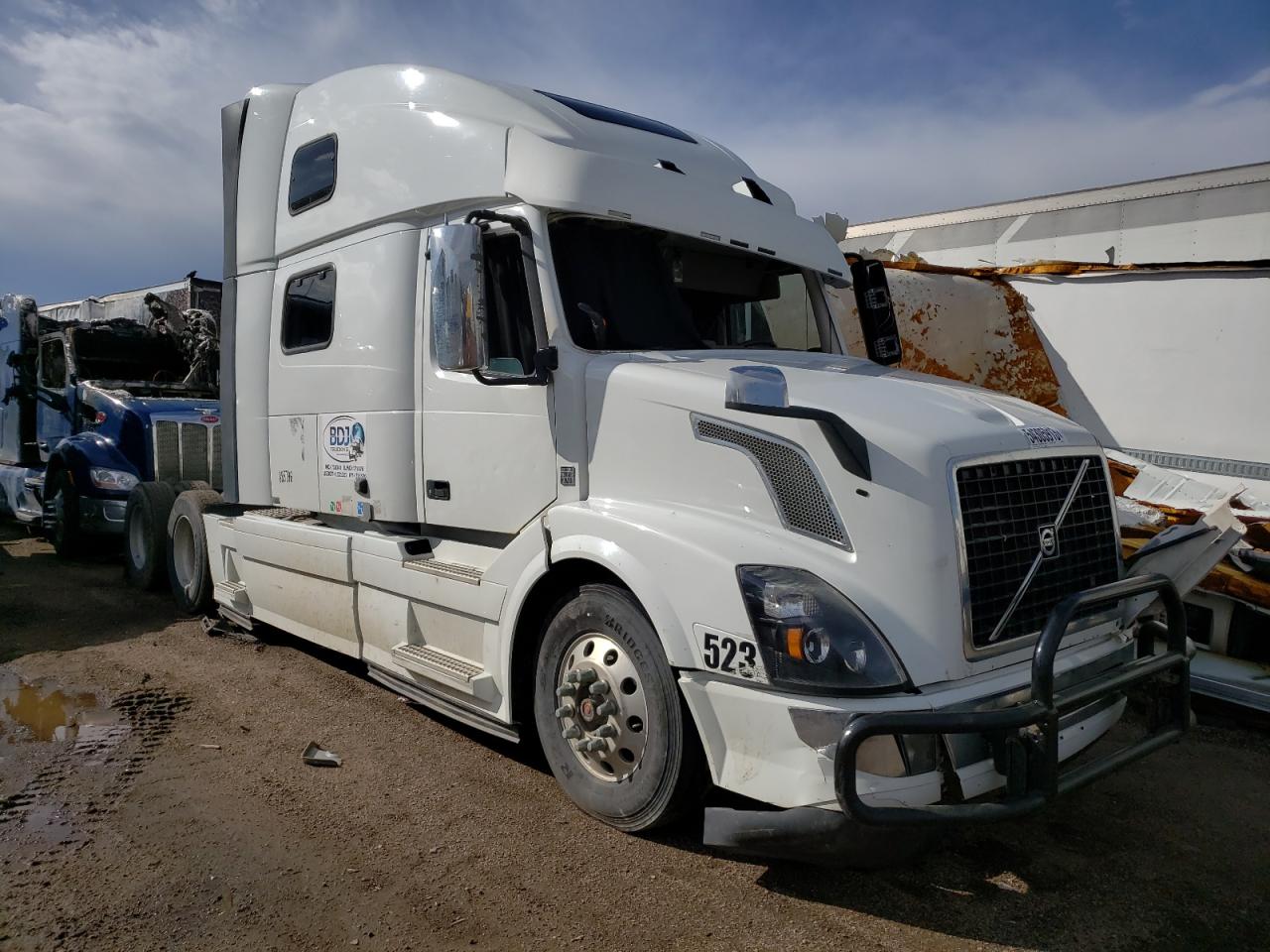 Image 1 of 2018 VOLVO VN VNL 2018 with VIN 4V4NC9EH6JN885796