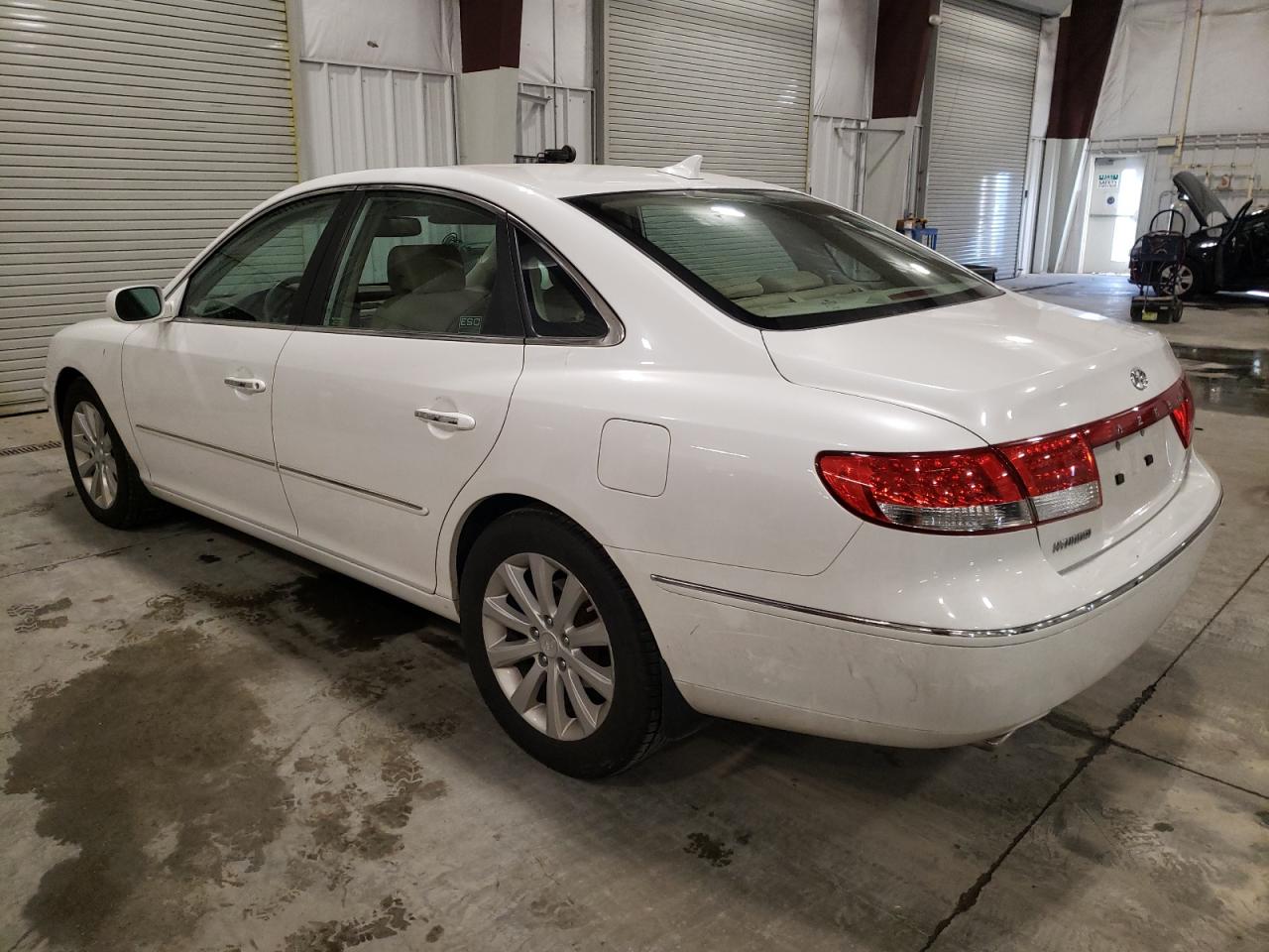 Obraz 2 z 2009 HYUNDAI AZERA GLS 2009 z VIN KMHFC46DX9A351374