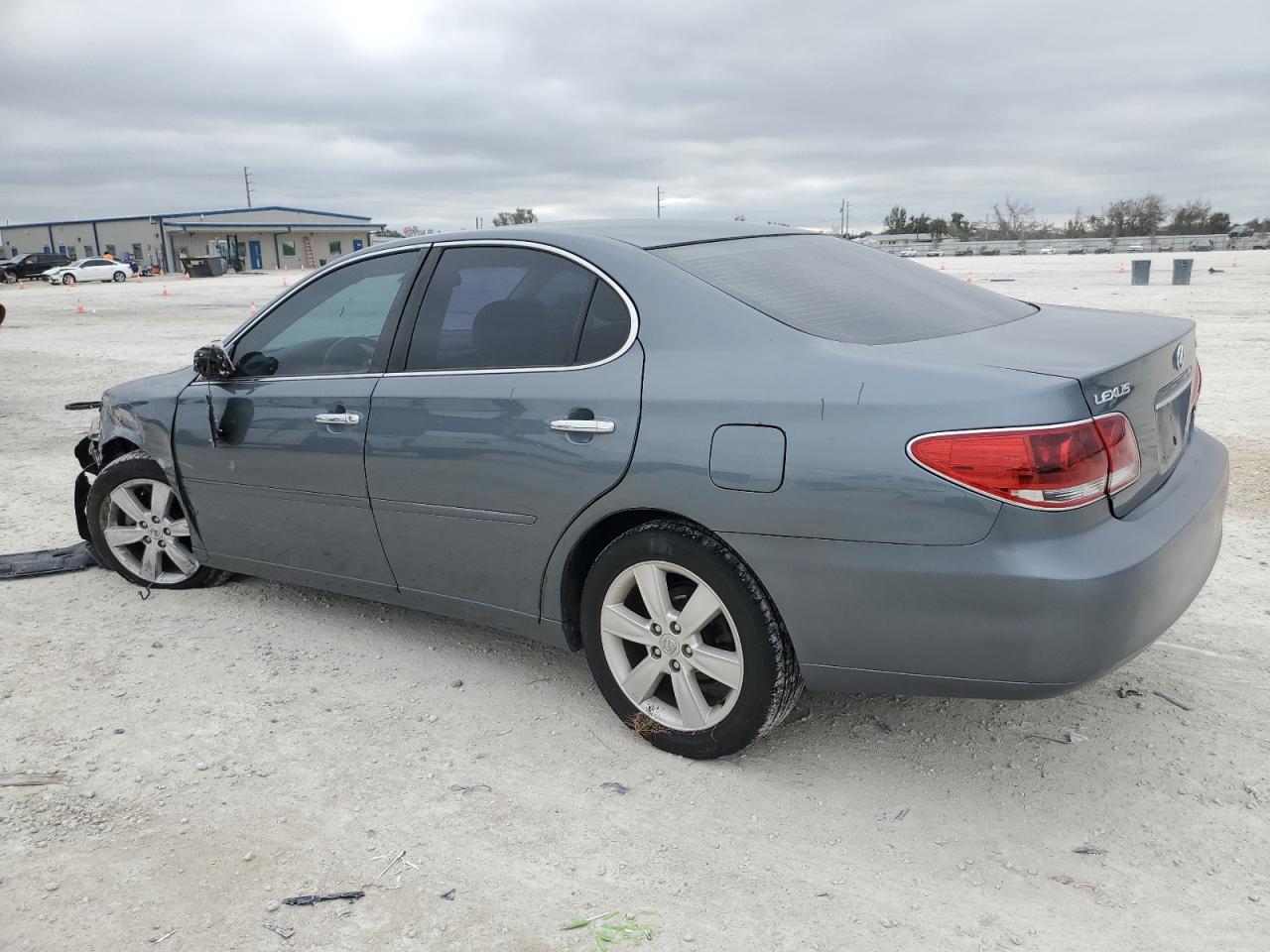 Image 2 of 2006 LEXUS ES 330 2006 with VIN JTHBA30G465167248