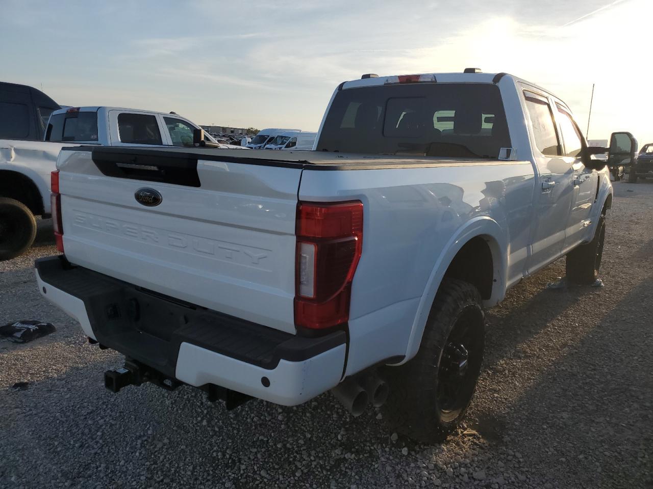 Изображение 3 2022 FORD F350 SUPER DUTY 2022 с VIN 1FT8W3BT5NEC12719