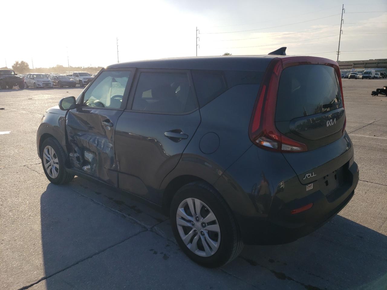 Obraz 2 z 2022 KIA SOUL LX 2022 z VIN KNDJ23AU8N7814591