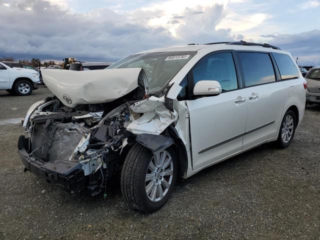 2017 TOYOTA SIENNA XLE 2017 image
