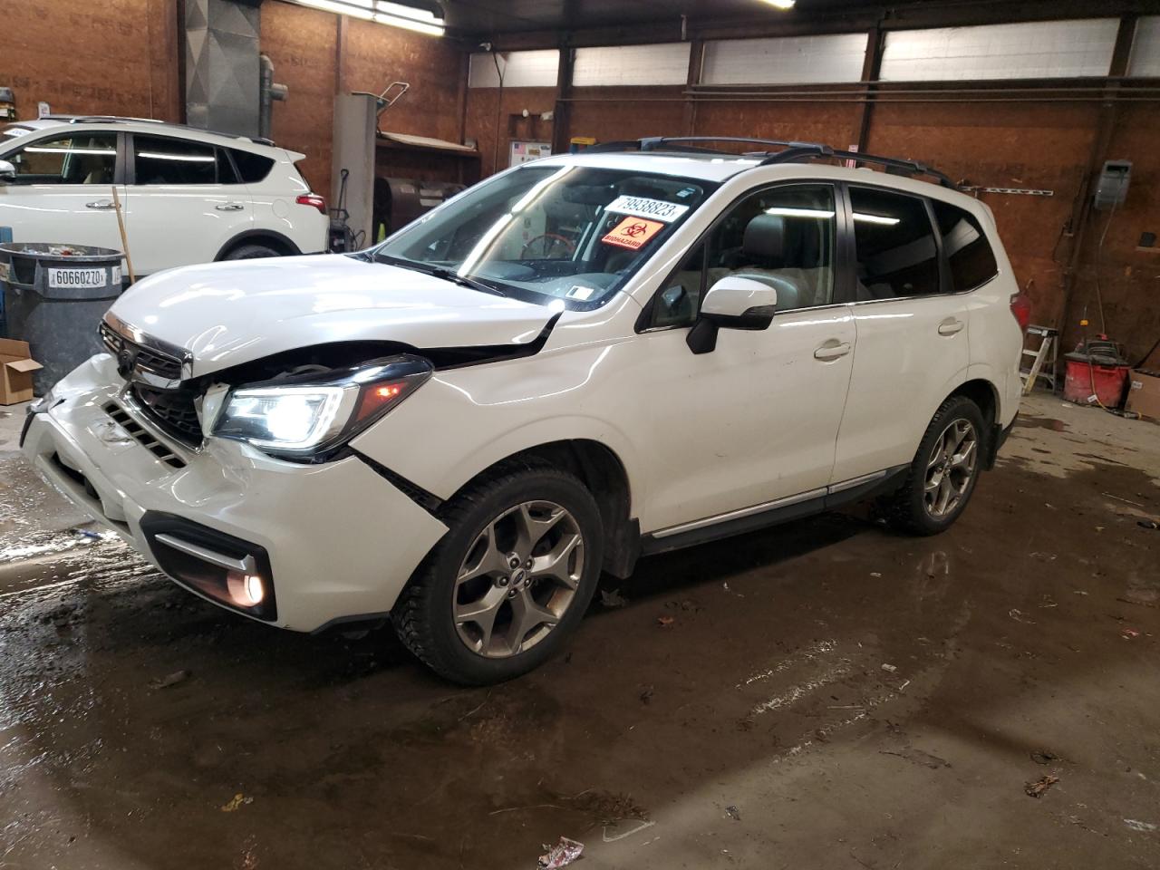 Изображение 1 2017 SUBARU FORESTER 2.5I TOURING 2017 с VIN JF2SJATC3HH524601