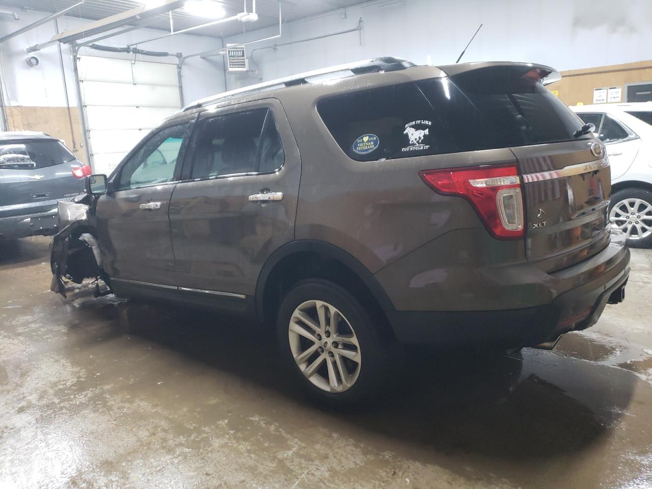 Image 2 of 2015 FORD EXPLORER XLT 2015 with VIN 1FM5K8D83FGC61908