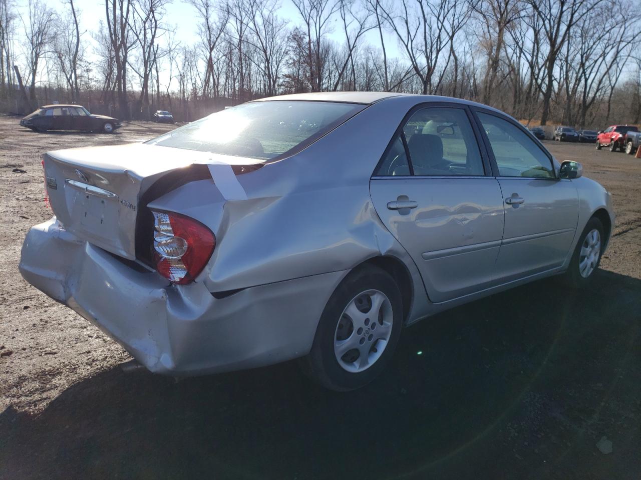 Изображение 3 2002 TOYOTA CAMRY LE 2002 с VIN 4T1BE32KX2U047912