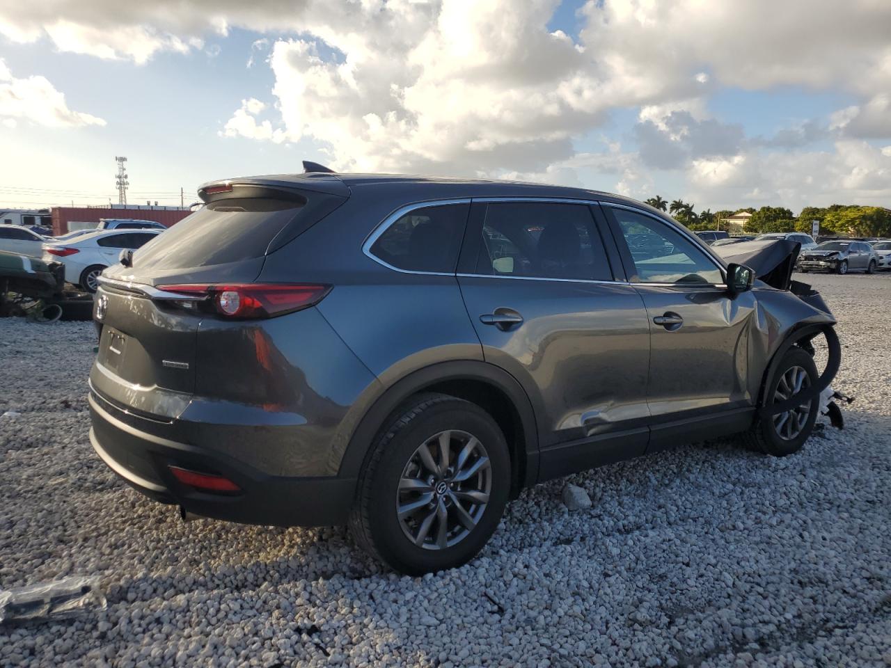 Obraz 3 z 2023 MAZDA CX-9 TOURING 2023 z VIN JM3TCBCYXP0652482