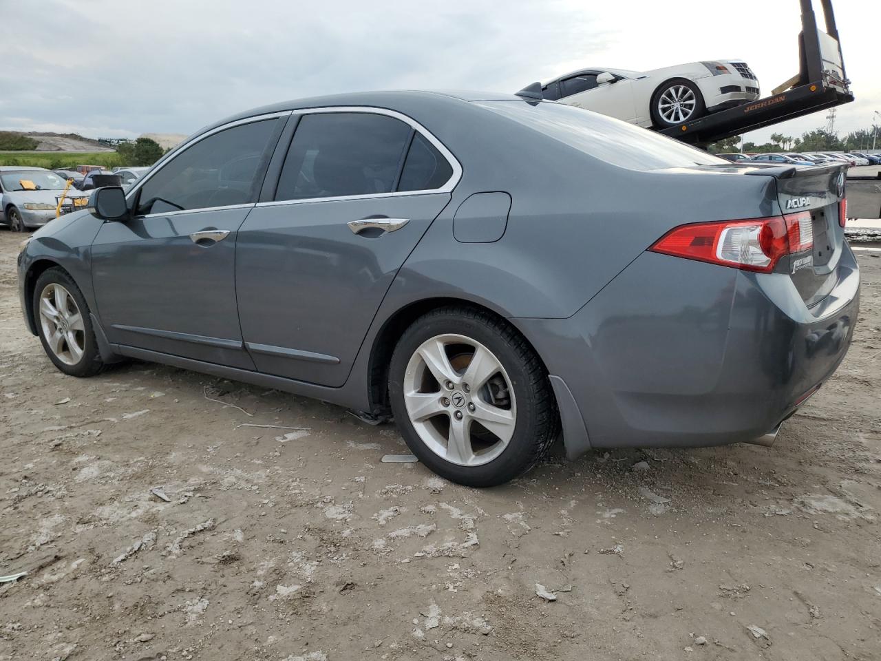 Изображение 2 2009 ACURA TSX  2009 с VIN JH4CU26689C020581