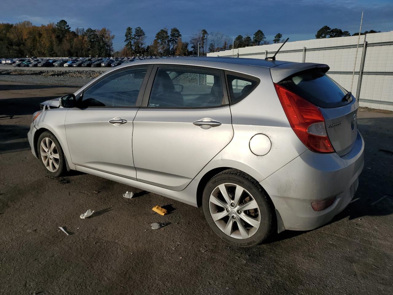 Image 2 of 2013 HYUNDAI ACCENT GLS 2013 with VIN KMHCU5AEXDU131052
