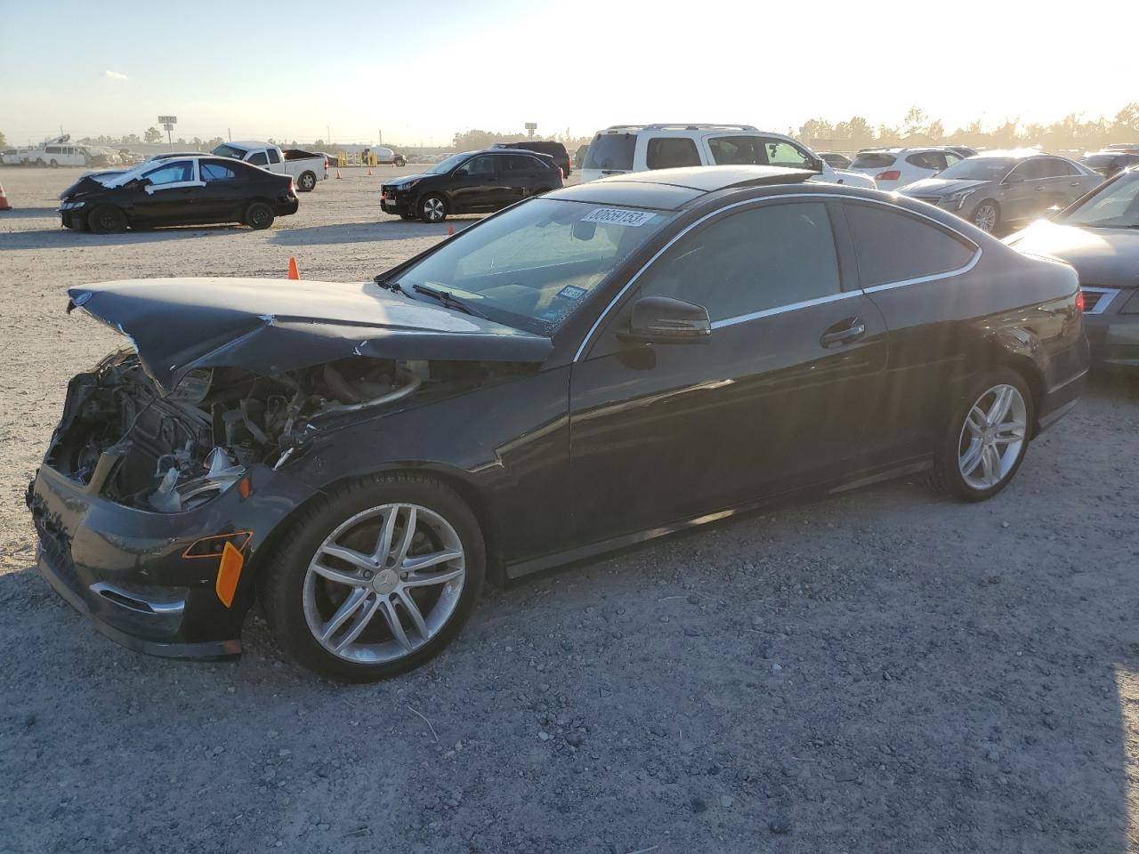 Obraz 1 z 2013 MERCEDES-BENZ C 250 2013 z VIN WDDGJ4HB6DG094493