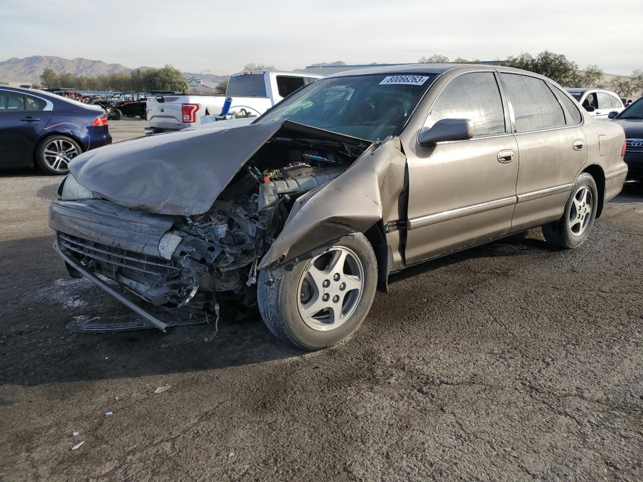 Image 1 of 1998 TOYOTA AVALON XL 1998 with VIN 4T1BF18B3WU261154