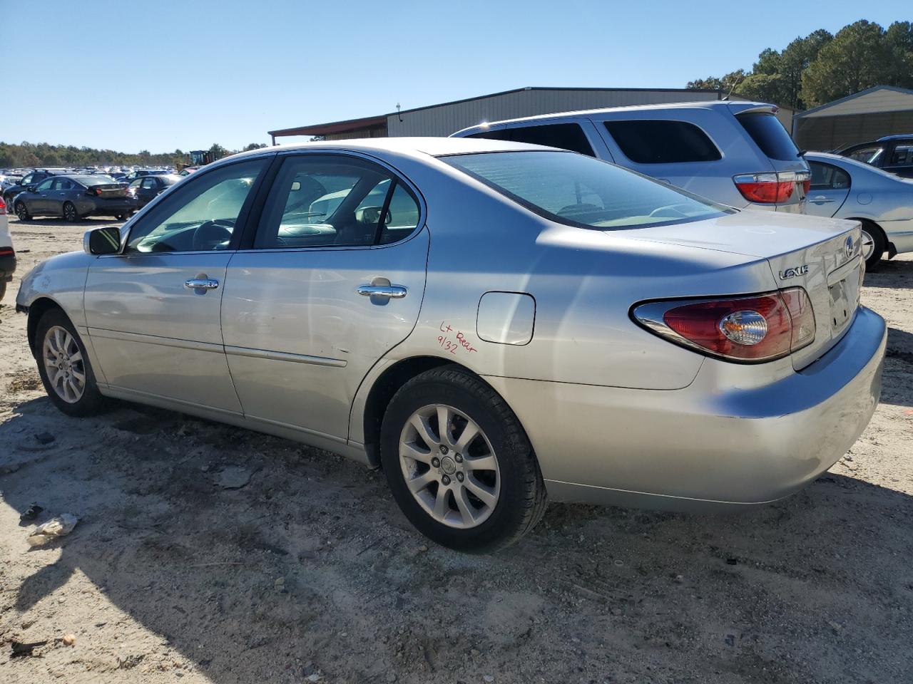 Изображение 2 2004 LEXUS ES 330 2004 с VIN JTHBA30G340002902