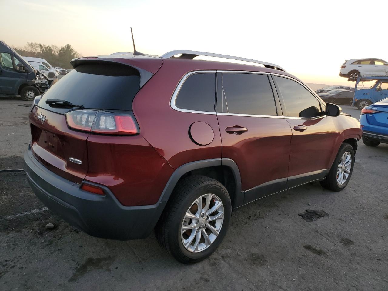 Obraz 3 z 2019 JEEP CHEROKEE LATITUDE 2019 z VIN 1C4PJLCB3KD164350