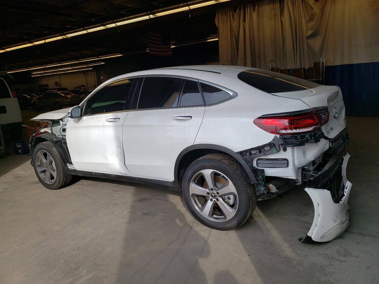 Image 2 of 2023 MERCEDES-BENZ GLC COUPE 300 4MATIC 2023 with VIN W1N0J8EB4PG165811