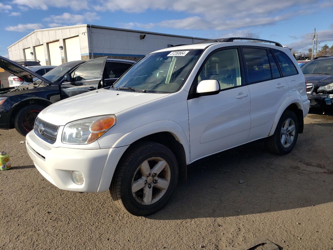 Изображение 2004 TOYOTA RAV4  2004