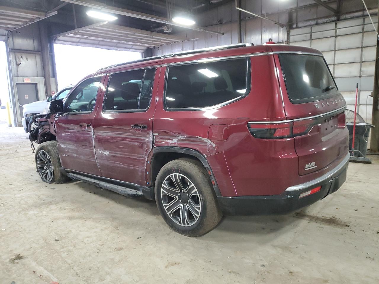 Image 2 of 2022 JEEP WAGONEER SERIES III 2022 with VIN 1C4SJVDT7NS201123