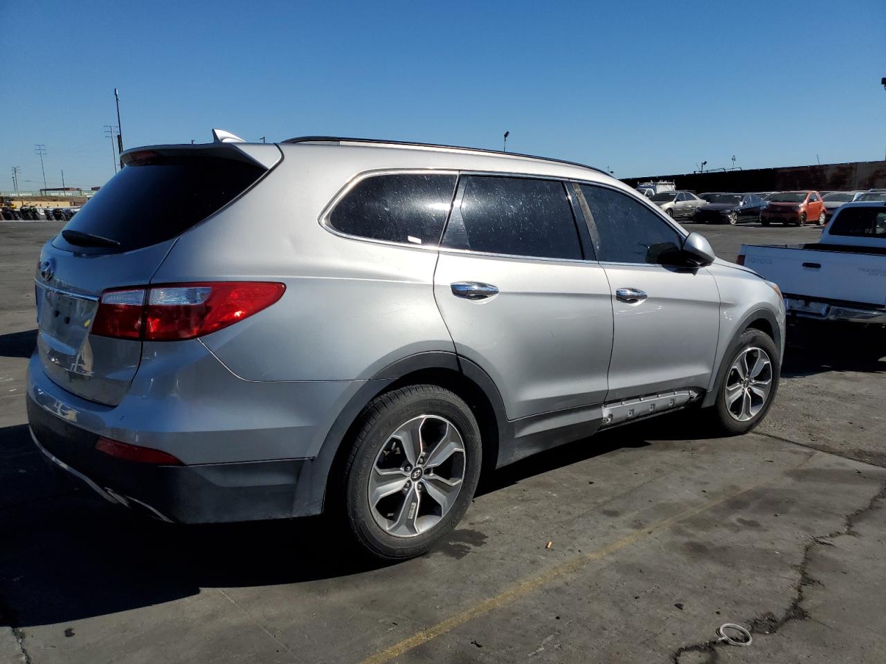 Изображение 3 2016 HYUNDAI SANTA FE SE 2016 с VIN KM8SM4HF8GU144472