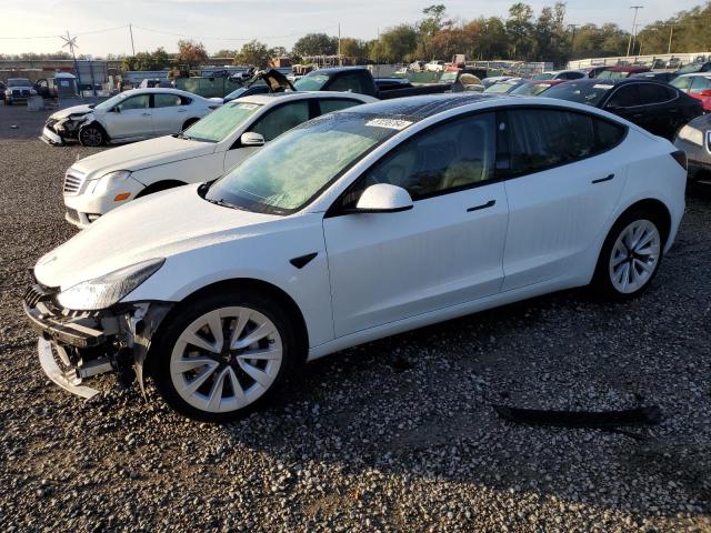Obraz 1 z 2021 TESLA MODEL 3  2021 z VIN 5YJ3E1EB8MF015397
