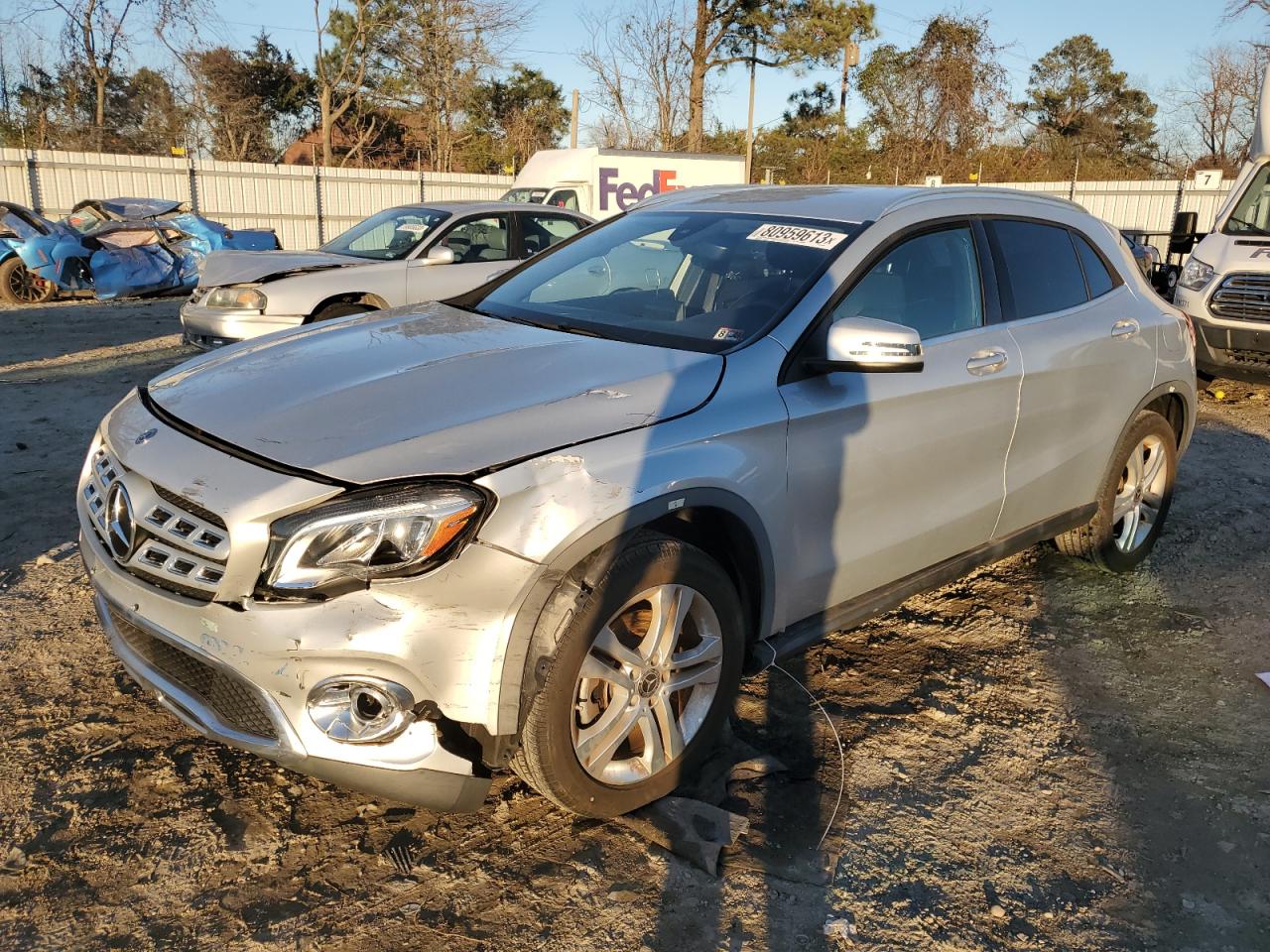 Obraz 1 z 2019 MERCEDES-BENZ GLA 250 2019 z VIN WDCTG4EB1KU020600