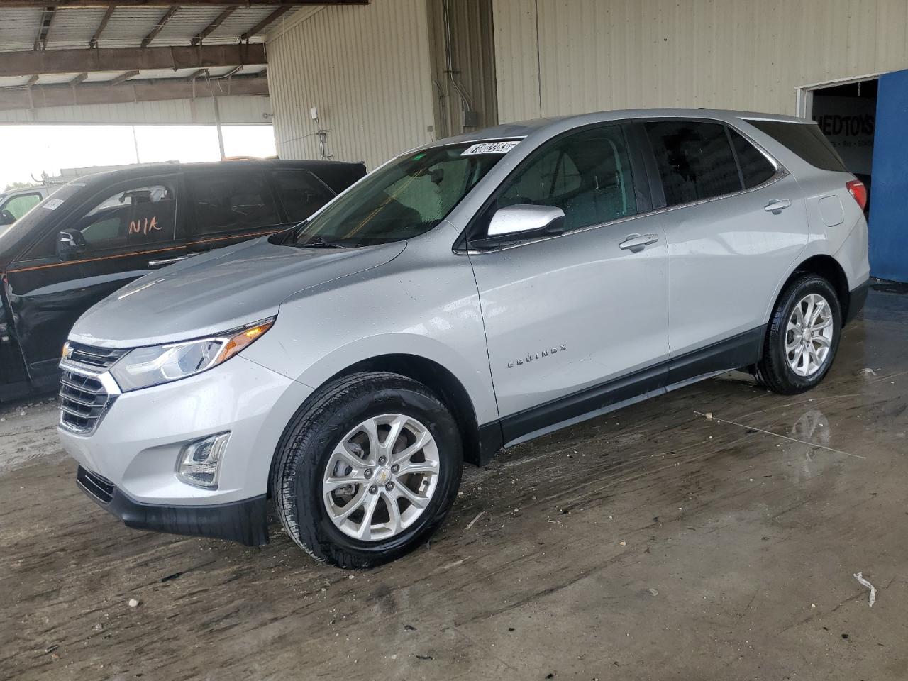 2021 CHEVROLET EQUINOX LT 2021 image