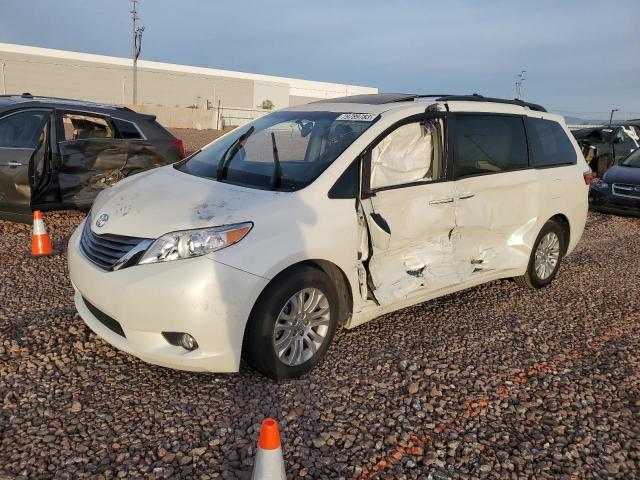 2015 TOYOTA SIENNA XLE 2015 image