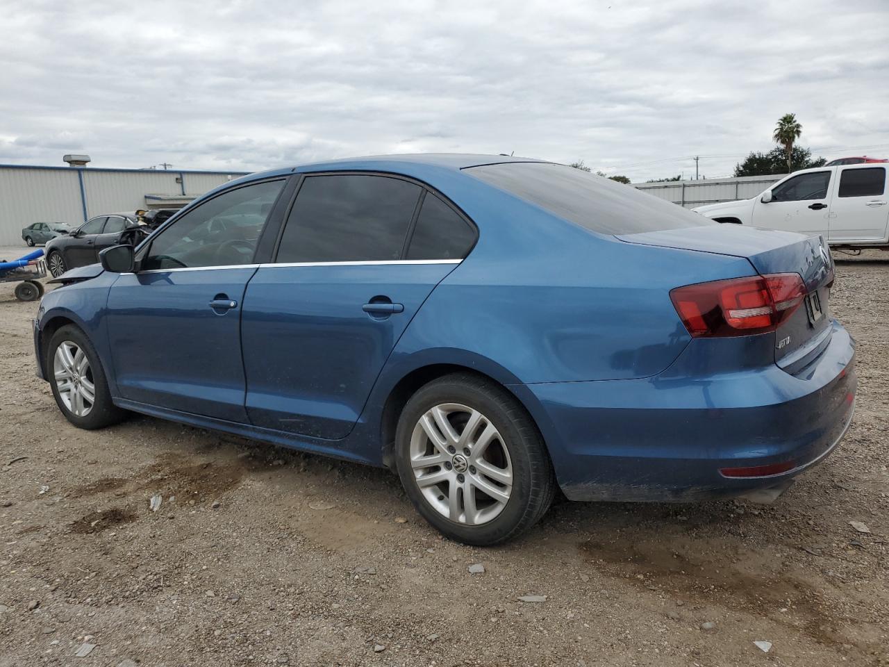 Изображение 2 2017 VOLKSWAGEN JETTA S 2017 с VIN 3VW2B7AJ5HM364911