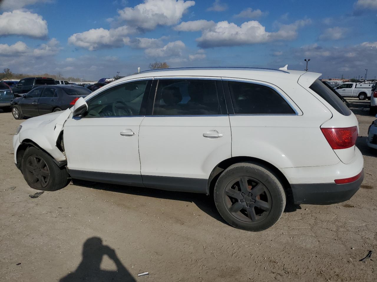 Изображение 2 2010 AUDI Q7 PREMIUM PLUS 2010 с VIN WA1LYAFE8AD005059