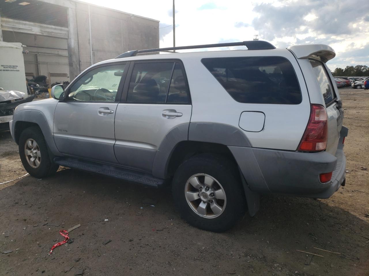 Image 2 of 2003 TOYOTA 4RUNNER SR5 2003 with VIN JTEBT14R530015673