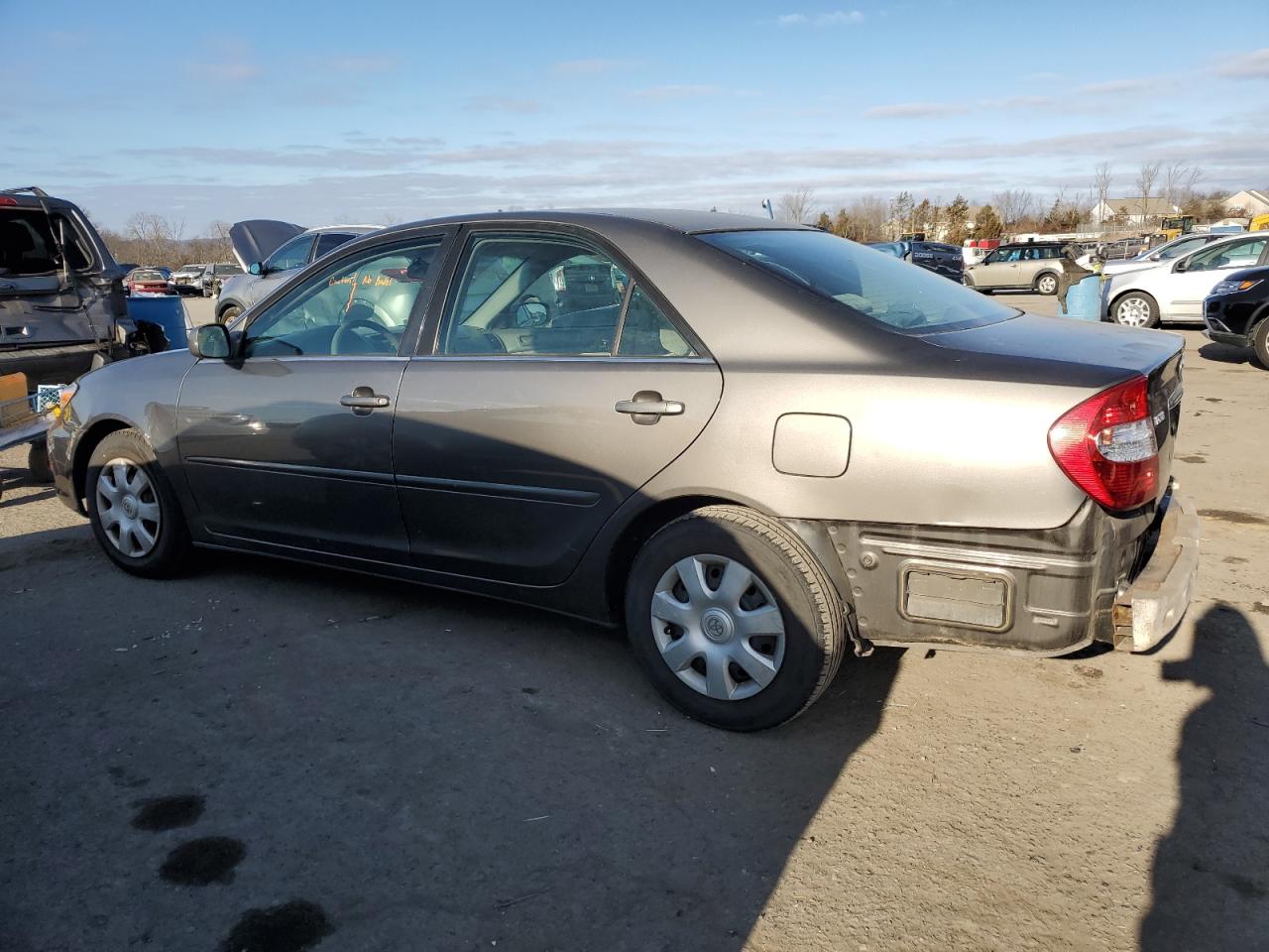 Изображение 2 2002 TOYOTA CAMRY LE 2002 с VIN 4T1BE32K12U591196