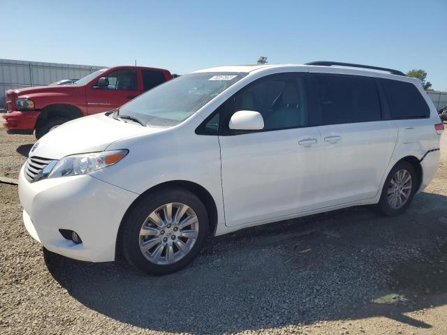 2012 TOYOTA SIENNA XLE 2012 image