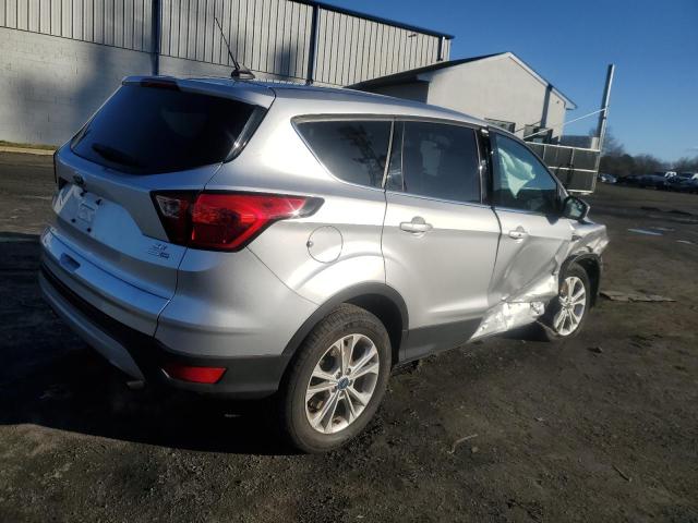 Image 3 of 2019 FORD ESCAPE SE 2019 with VIN 1FMCU9GD8KUB42067
