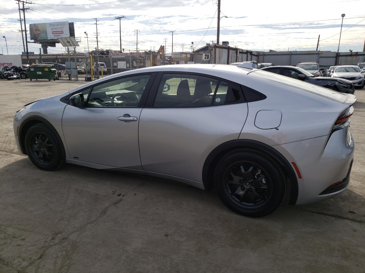 Изображение 2 2023 TOYOTA PRIUS LE 2023 с VIN JTDADABU3P3004504