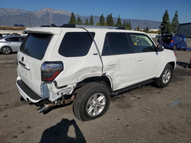 Изображение 3 2021 TOYOTA 4RUNNER SR5 2021 с VIN JTEFU5JR0M5245670