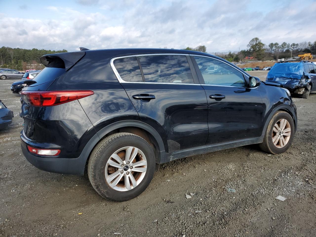 Image 3 of 2017 KIA SPORTAGE LX 2017 with VIN KNDPM3AC3H7082497