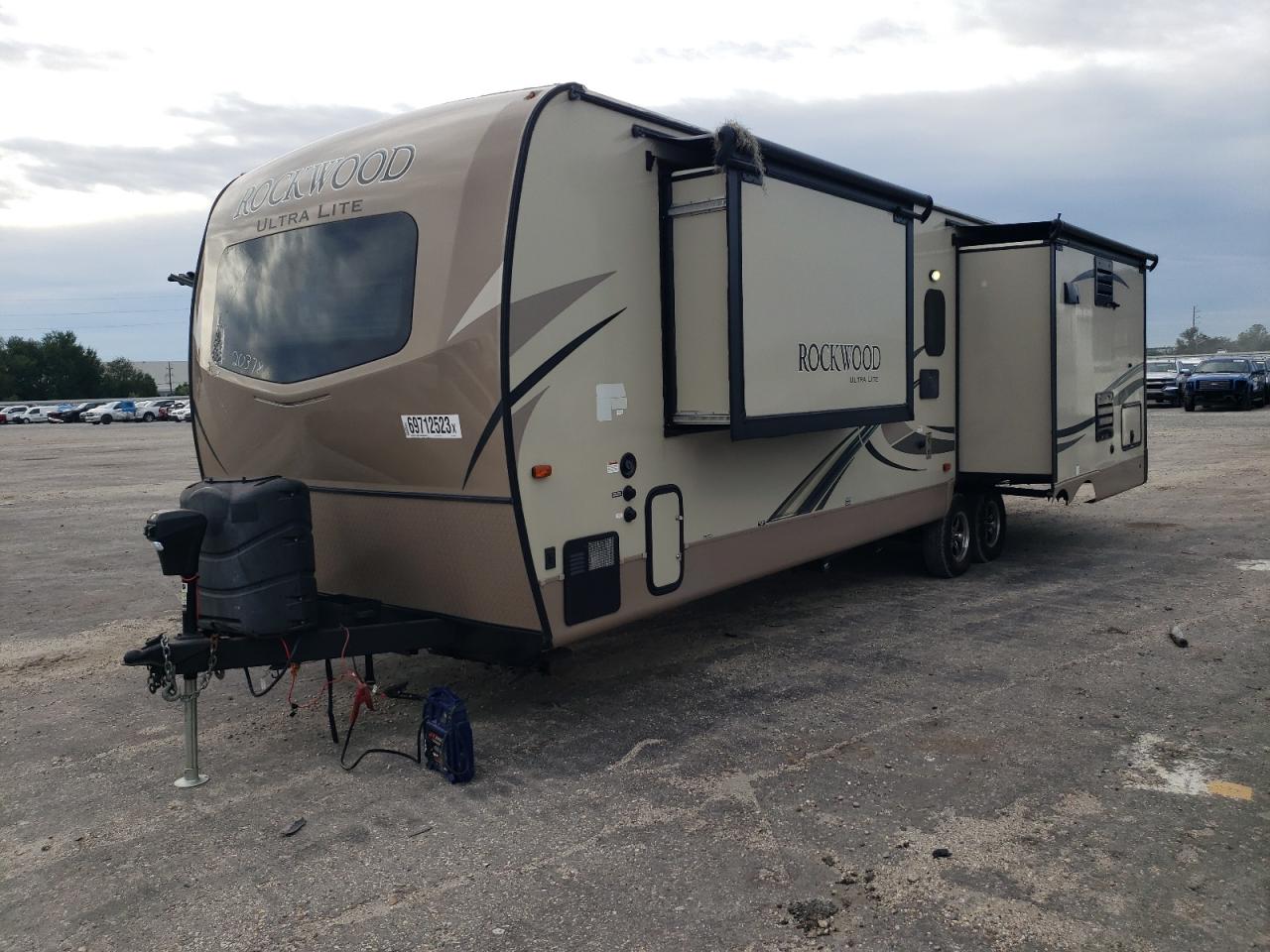 Image 2 of 2018 WILDWOOD ROCKWOOD 2018 with VIN 4X4TRLE24JZ153017