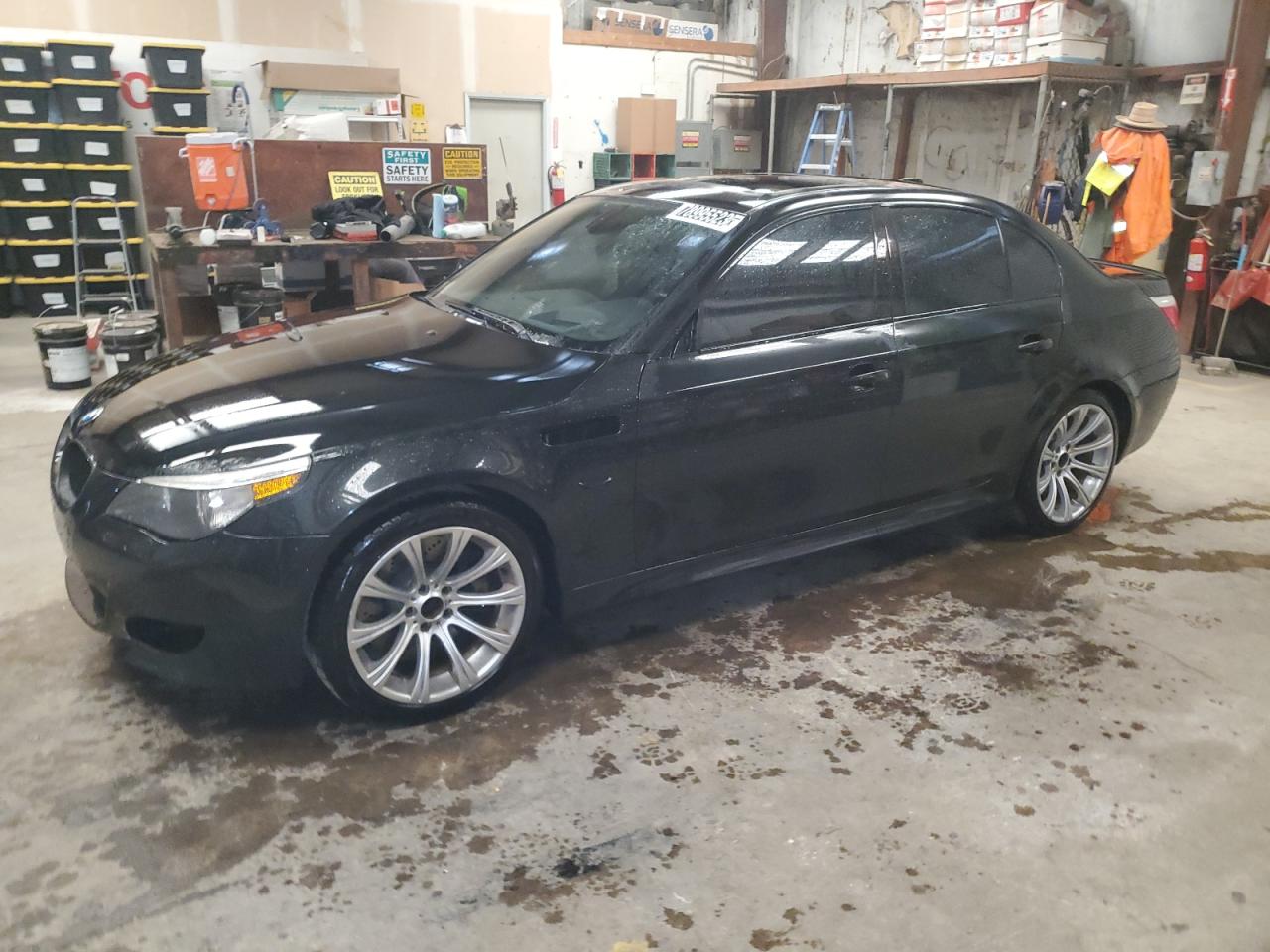 Obraz 1 z 2006 BMW M5  2006 z VIN WBSNB93586B582950