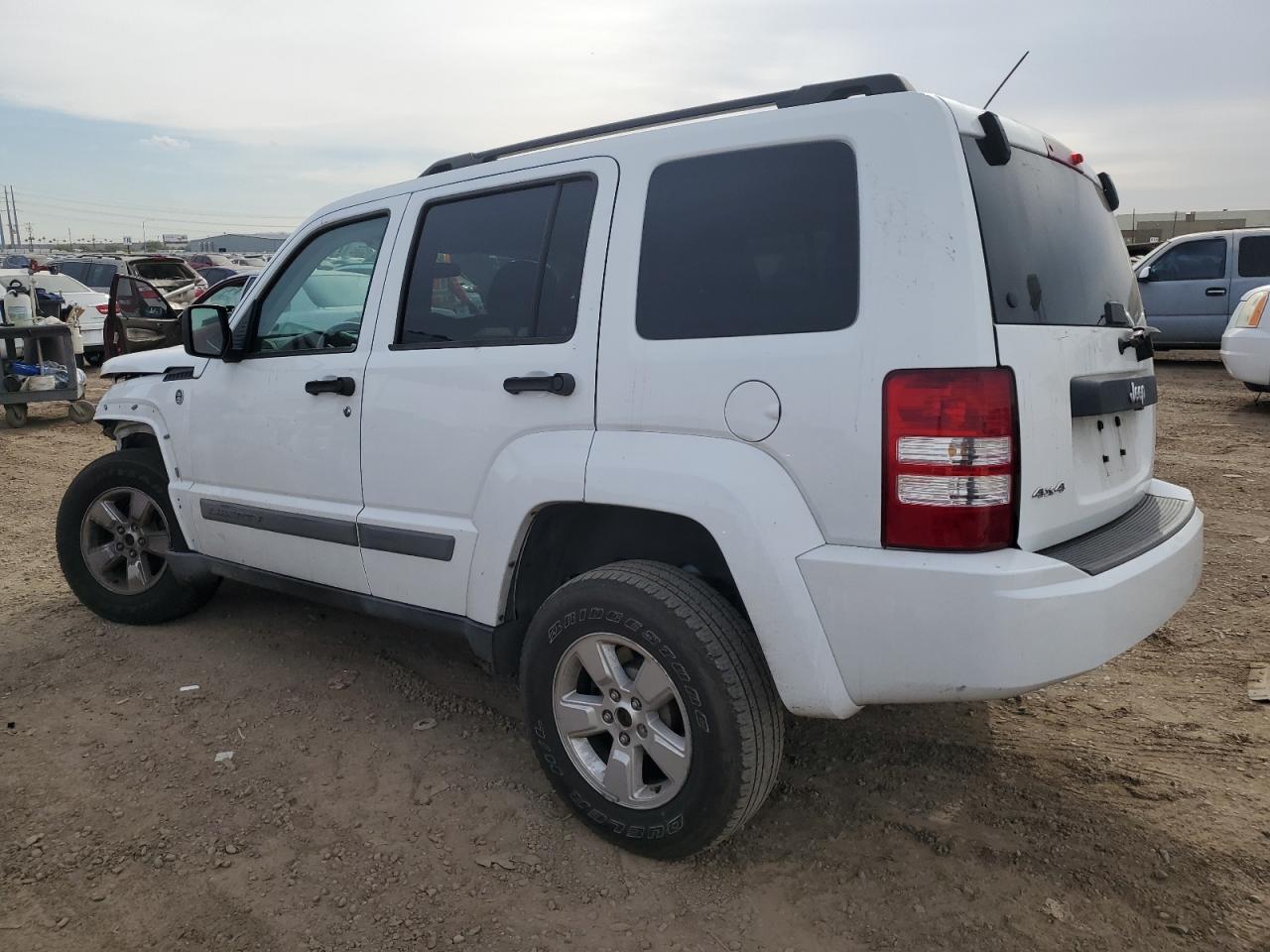 Изображение 2 2012 JEEP LIBERTY SPORT 2012 с VIN 1C4PJMAK1CW127800