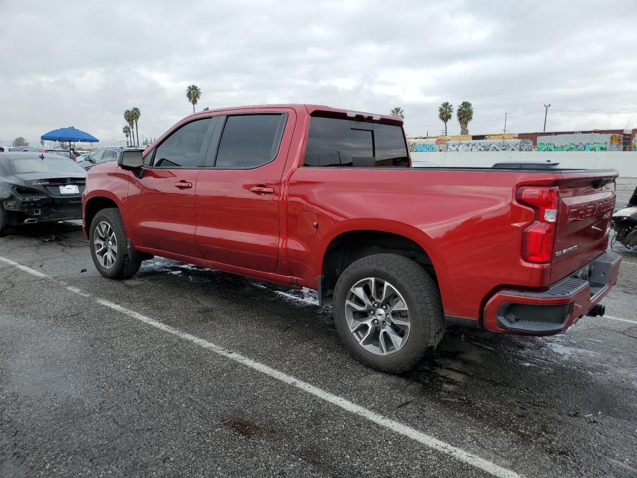 Image 2 of 2022 CHEVROLET SILVERADO K1500 RST 2022 with VIN 1GCUDEET2NZ561275