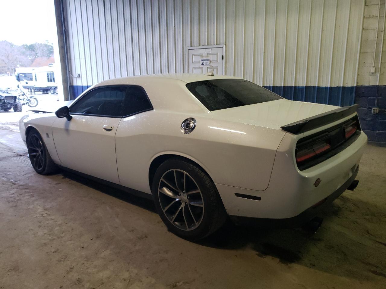 Изображение 2 2016 DODGE CHALLENGER R/T SCAT PACK 2016 с VIN 2C3CDZFJ5GH262516