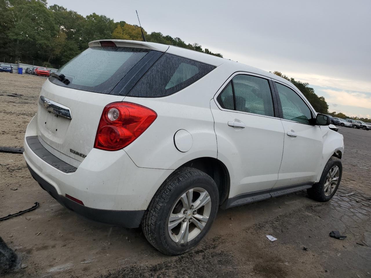 Obraz 3 z 2013 CHEVROLET EQUINOX LS 2013 z VIN 1GNALBEK8DZ104391
