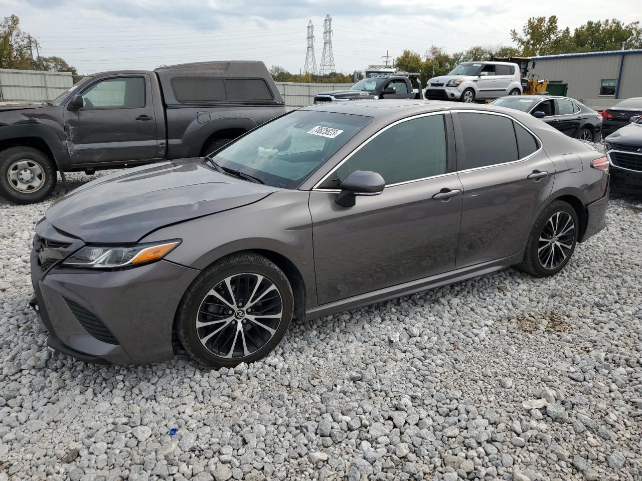 Image 1 of 2018 TOYOTA CAMRY L 2018 with VIN 4T1B11HK5JU122280