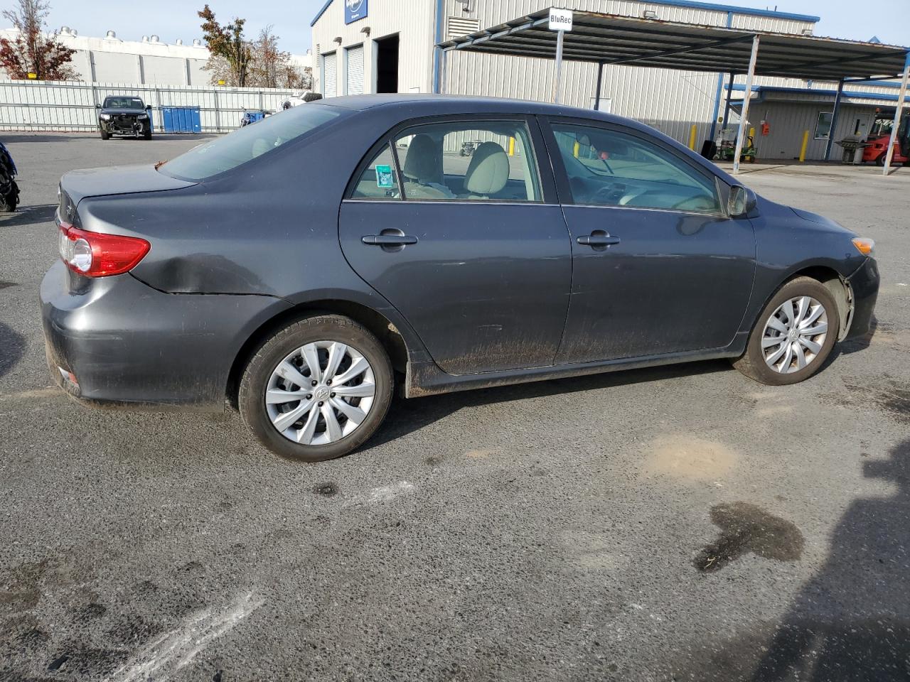 Изображение 3 2013 TOYOTA COROLLA BASE 2013 с VIN 2T1BU4EE2DC919633