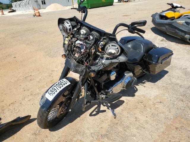 Image 2 of 2013 HARLEY-DAVIDSON FLHX STREET GLIDE 2013 with VIN 1HD1KBM14DB647202